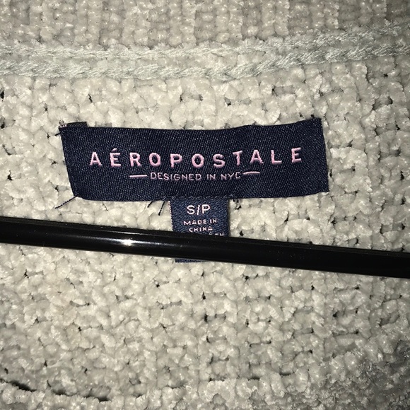 Aeropostale Sweater - Picture 3 of 3